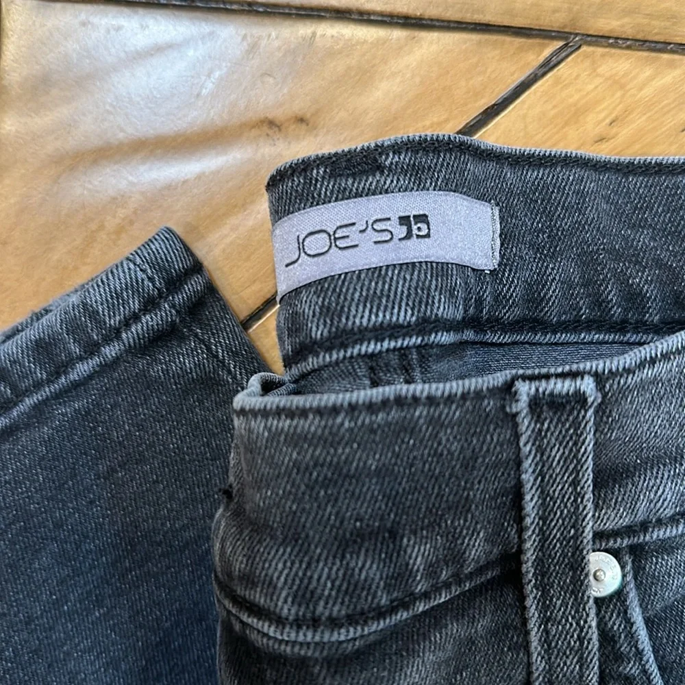 Mens joe's jeans. 36Wx32L - Picture 5 of 6